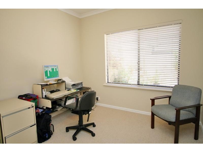 29 Santavea Mews, Halls Head WA 6210