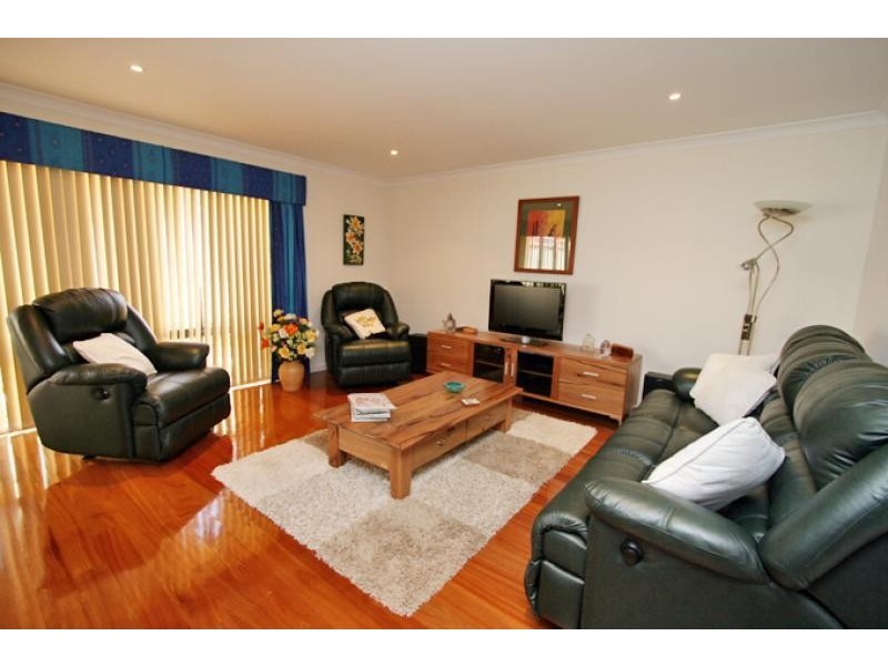 12 Shelduck Way, Dudley Park WA 6210