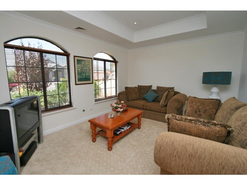 12 Shelduck Way, Dudley Park WA 6210