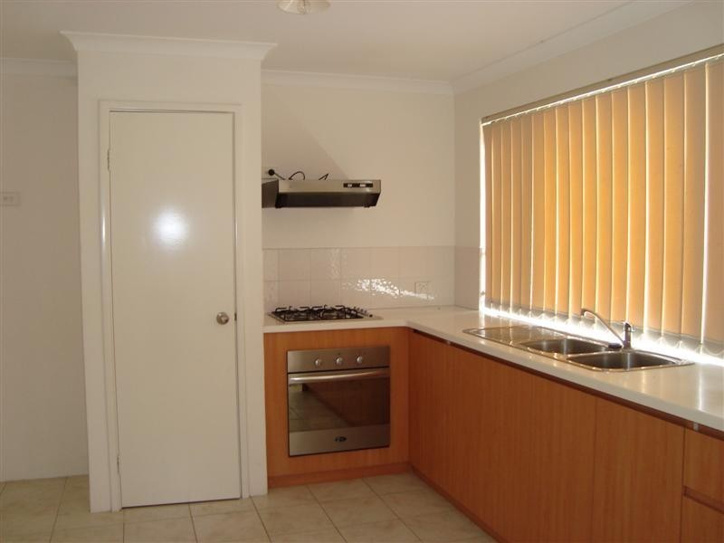 1/10 Davey Street, Mandurah WA 6210