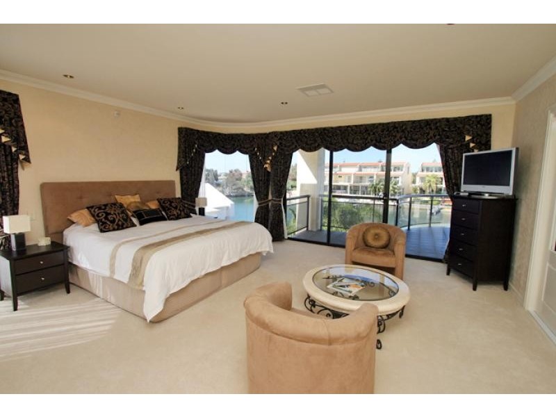 12 Amity Cove, Halls Head WA 6210