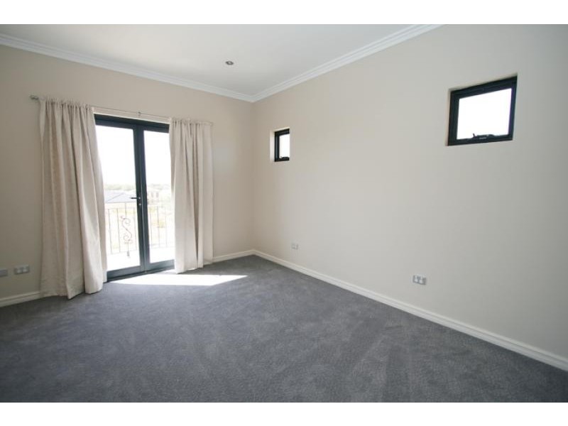 55 Endeavour Circle, Wannanup WA 6210