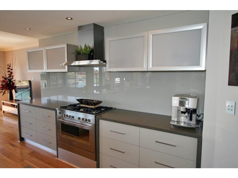 27 Ragamuffin Point, Halls Head WA 6210