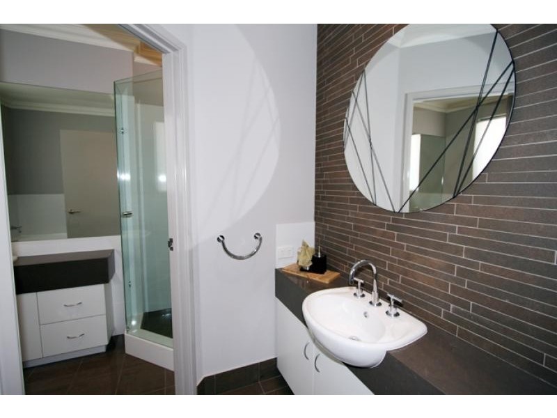 27 Ragamuffin Point, Halls Head WA 6210