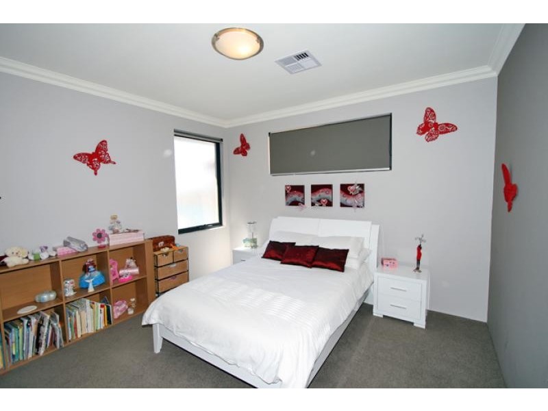 27 Ragamuffin Point, Halls Head WA 6210