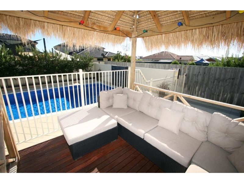 6 Podman Turn, Madora Bay WA 6210