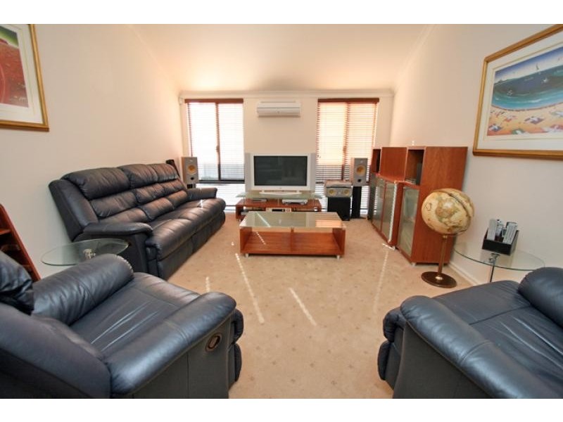 6 Podman Turn, Madora Bay WA 6210