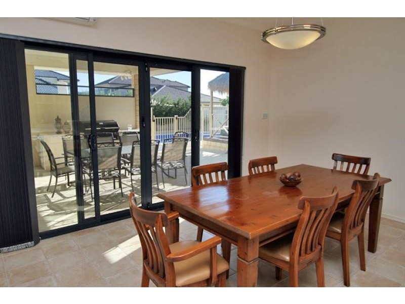 6 Podman Turn, Madora Bay WA 6210