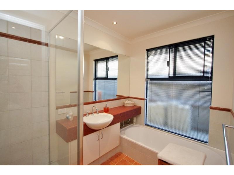 6 Podman Turn, Madora Bay WA 6210