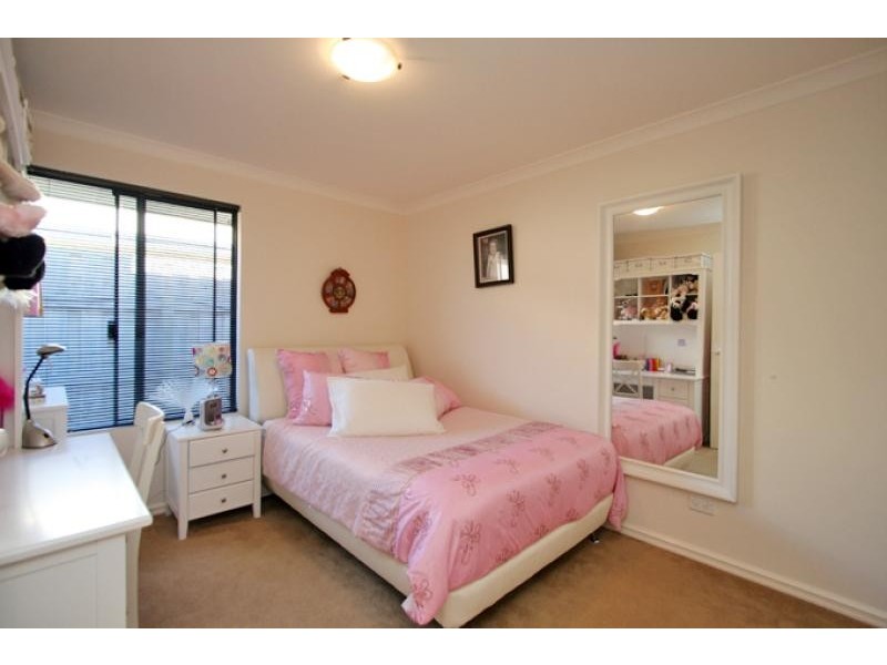 6 Podman Turn, Madora Bay WA 6210