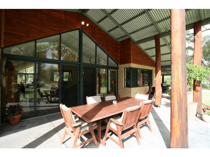 125 Tuart Grove Avenue, Lake Clifton WA 6215