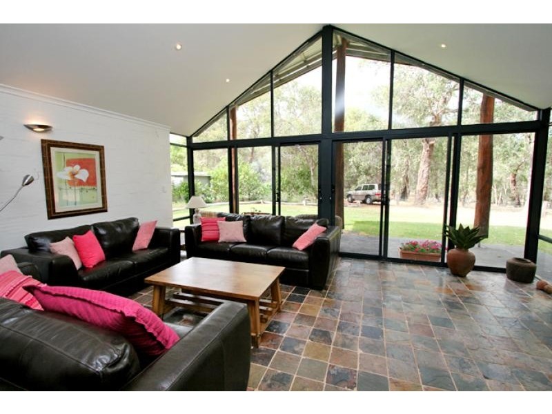 125 Tuart Grove Avenue, Lake Clifton WA 6215