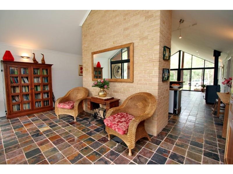 125 Tuart Grove Avenue, Lake Clifton WA 6215