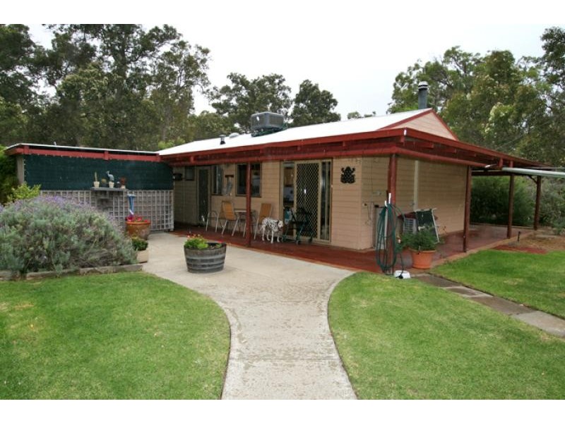 125 Tuart Grove Avenue, Lake Clifton WA 6215