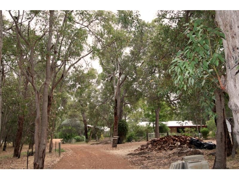 125 Tuart Grove Avenue, Lake Clifton WA 6215