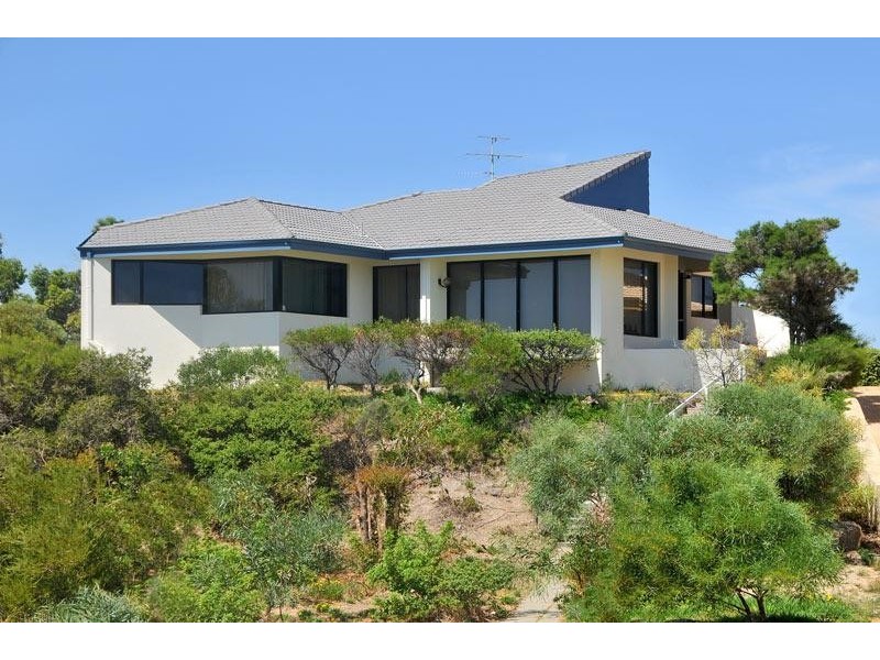 16 Breaker Close, Silver Sands WA 6210