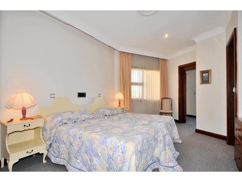 16 Breaker Close, Silver Sands WA 6210