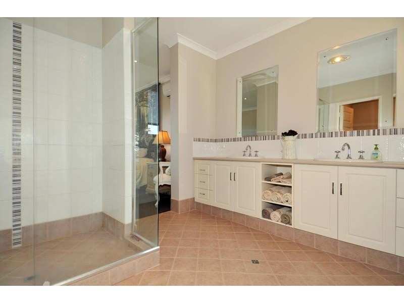 139 Darwin Terrace, Dudley Park WA 6210