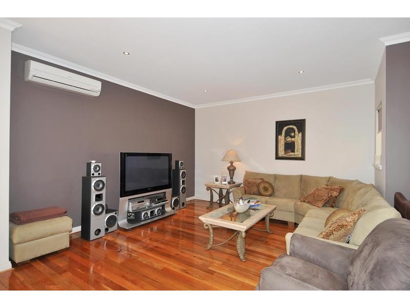 139 Darwin Terrace, Dudley Park WA 6210