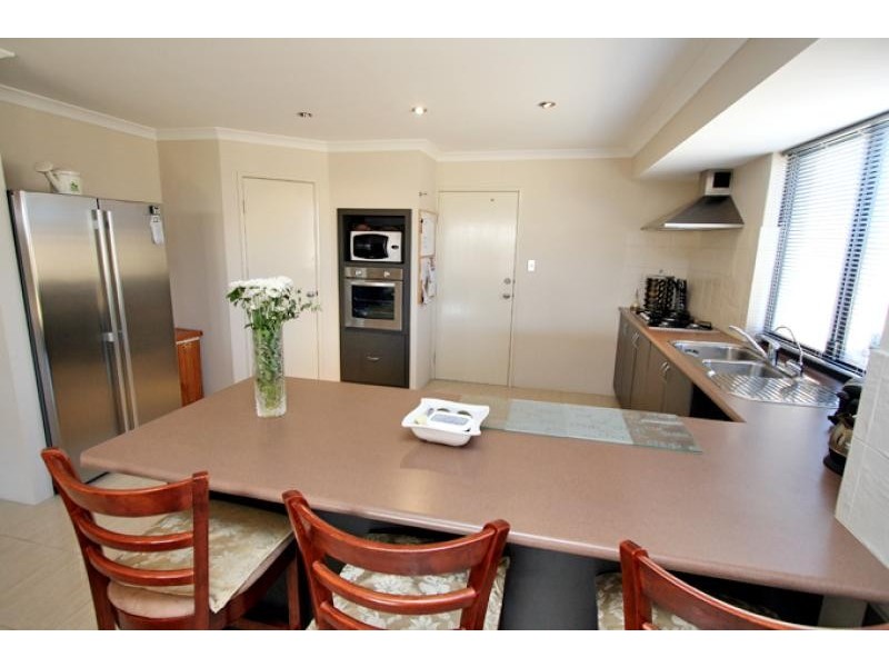 10 Cunderdin Loop, Dawesville WA 6211
