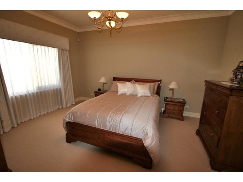 12 Ragamuffin Point, Mandurah WA 6210