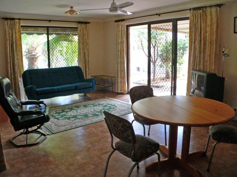 13 Pepperwood Rise, Halls Head WA 6210