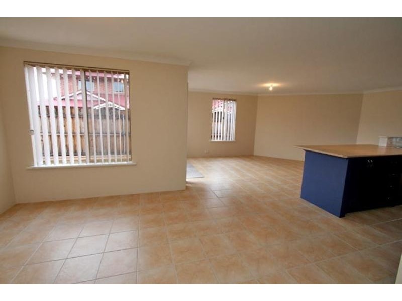 Unit 1/3 First Avenue, Mandurah WA 6210