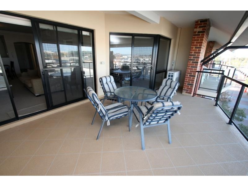 Unit 43/37 Dolphin Drive, Mandurah WA 6210