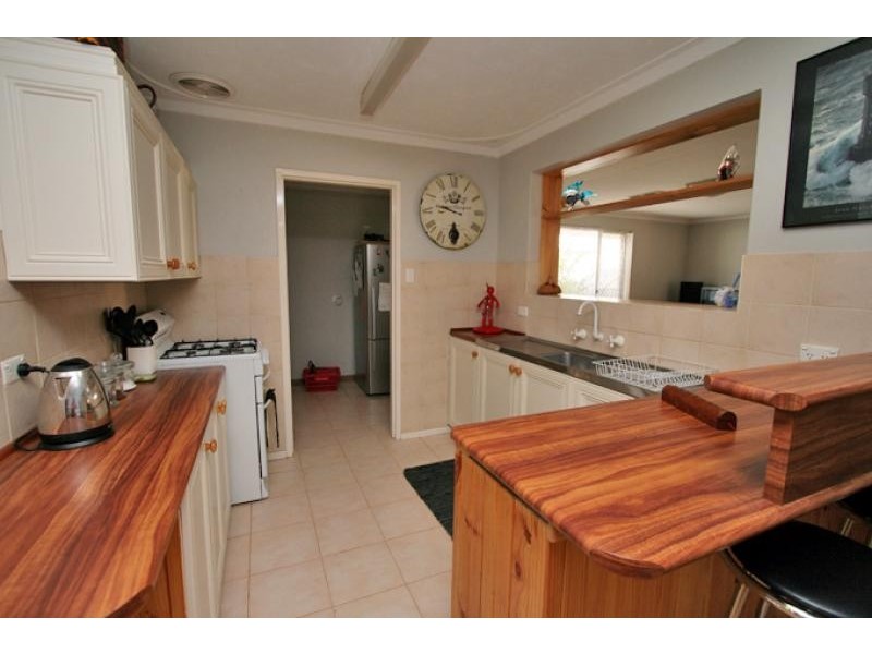 2 Kingdon Street, Mandurah WA 6210