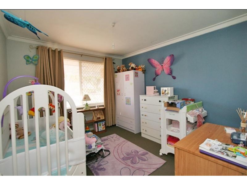 2 Kingdon Street, Mandurah WA 6210