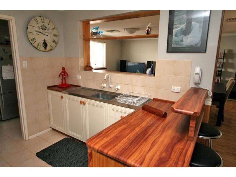 2 Kingdon Street, Mandurah WA 6210