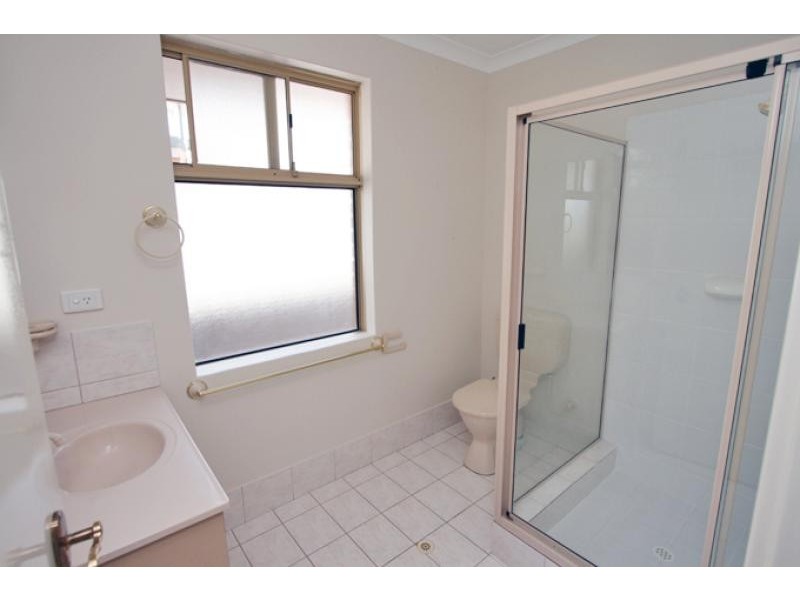 33 Erica Street, Coodanup WA 6210