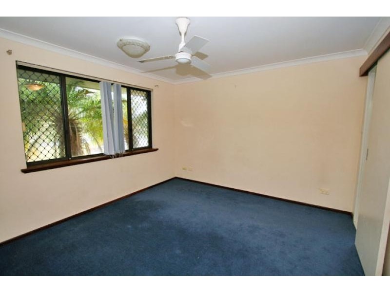 37 Sandeland Avenue, Coodanup WA 6210