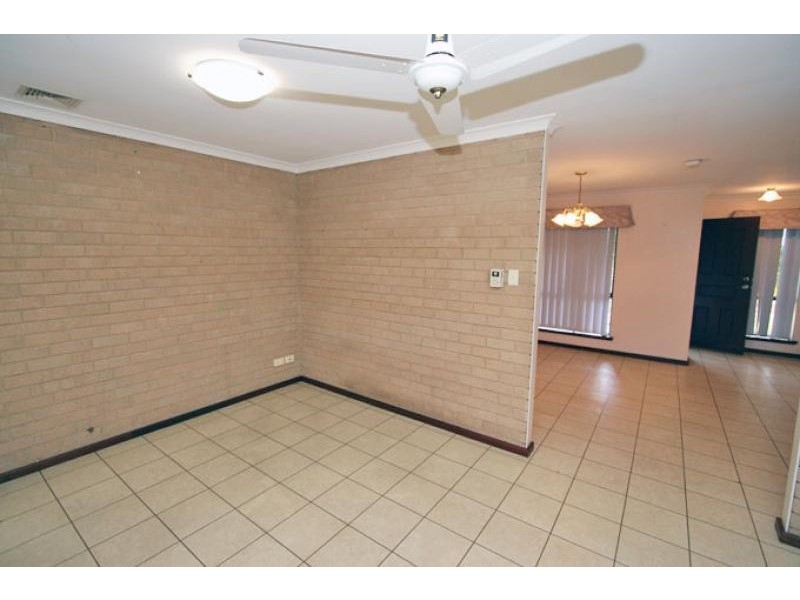 37 Sandeland Avenue, Coodanup WA 6210