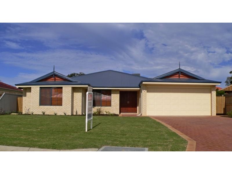 11 Chyverton Corner, Erskine WA 6210