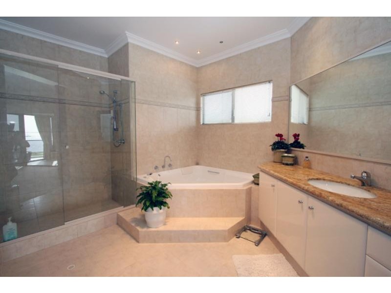 238 Estuary Road, Dawesville WA 6211