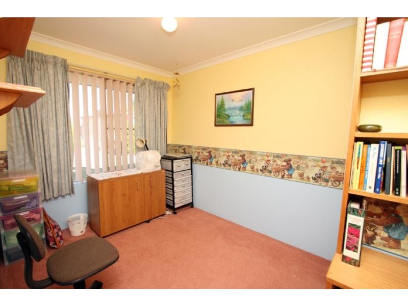 84 Templetonia Promenade, Halls Head WA 6210