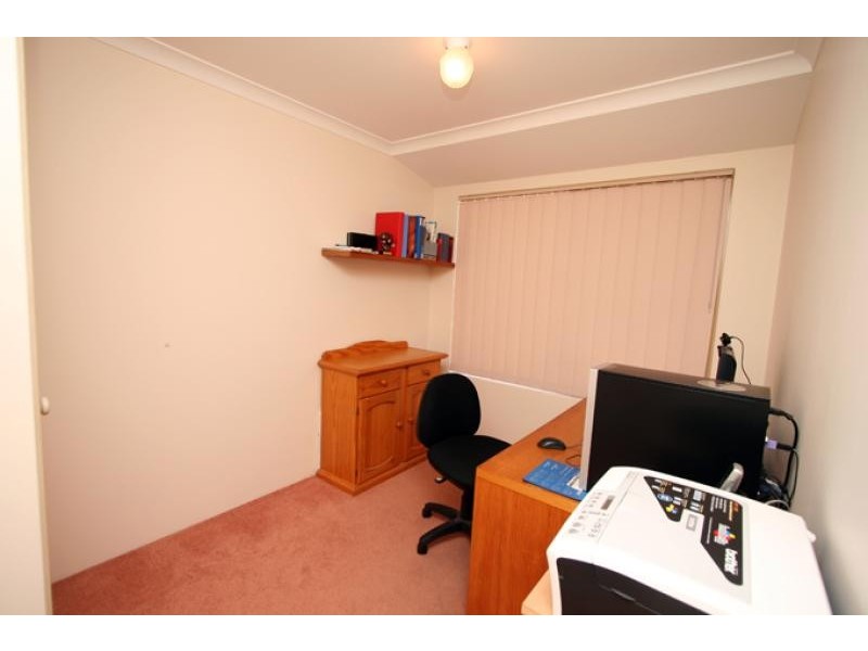 84 Templetonia Promenade, Halls Head WA 6210