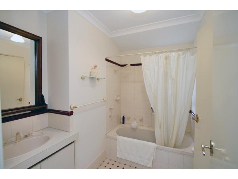 84 Templetonia Promenade, Halls Head WA 6210