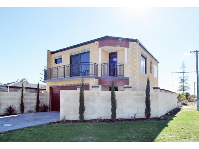 54 B Hackett Street, Mandurah WA 6210