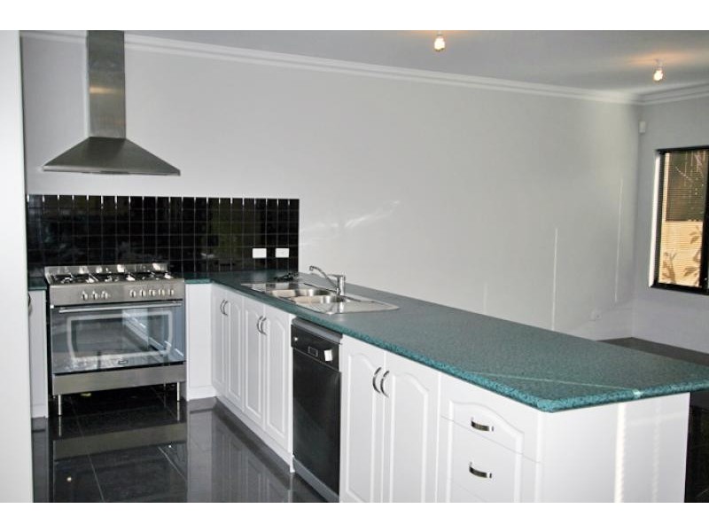54 B Hackett Street, Mandurah WA 6210