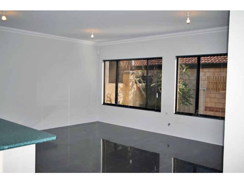 54 B Hackett Street, Mandurah WA 6210
