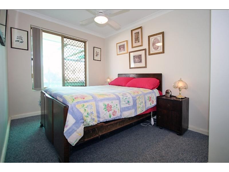 16 Ammerdown Place, Erskine WA 6210