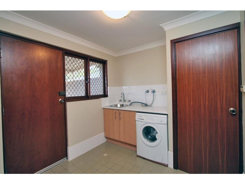 1/56 Halls Head Parade, Halls Head WA 6210