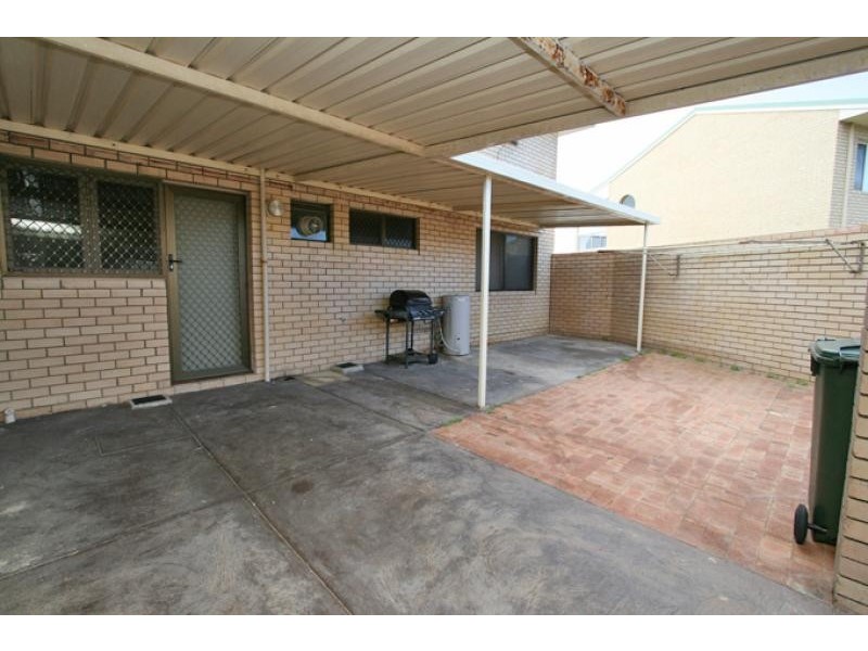 1/56 Halls Head Parade, Halls Head WA 6210