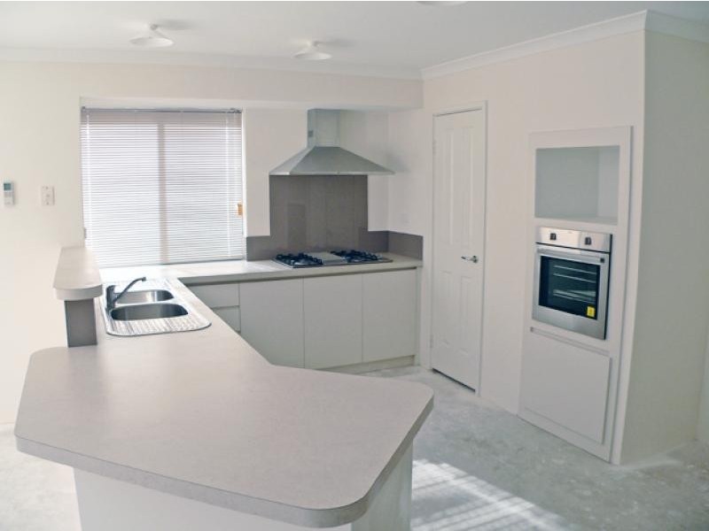 11 Chyverton Corner, Erskine WA 6210