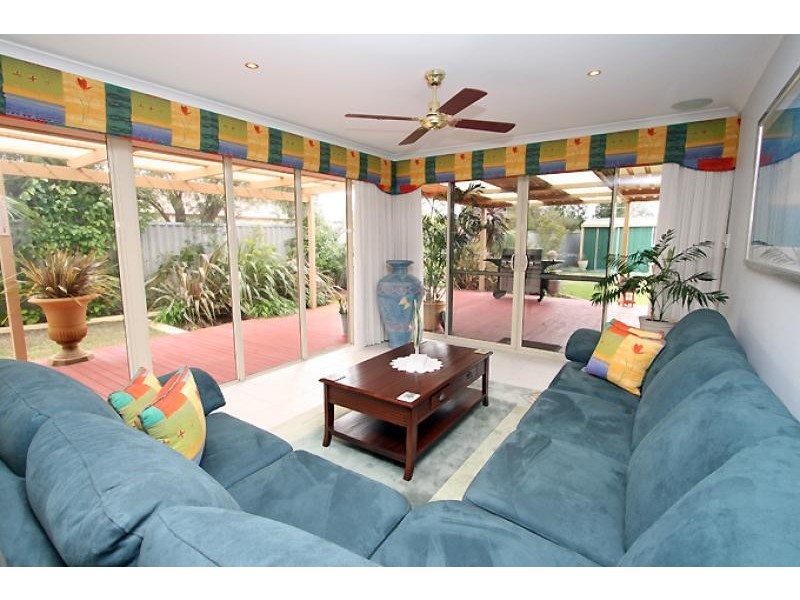 18 Dutton Way, Singleton WA 6175