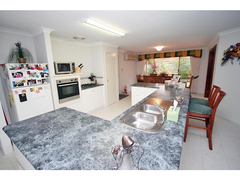 18 Dutton Way, Singleton WA 6175