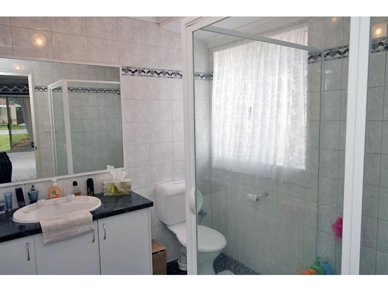 18 Dutton Way, Singleton WA 6175