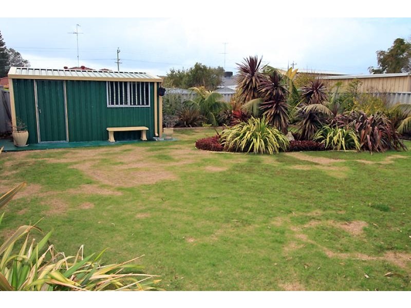 18 Dutton Way, Singleton WA 6175